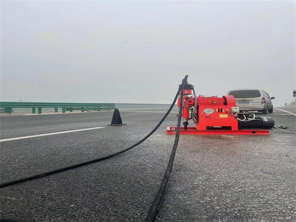 济宁马路路基路面开裂下沉注浆加固灌浆